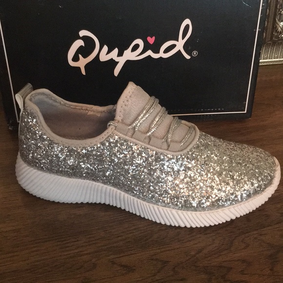 Silver Glitter Low Top Sneakers for Ladies - Picture 4 of 6